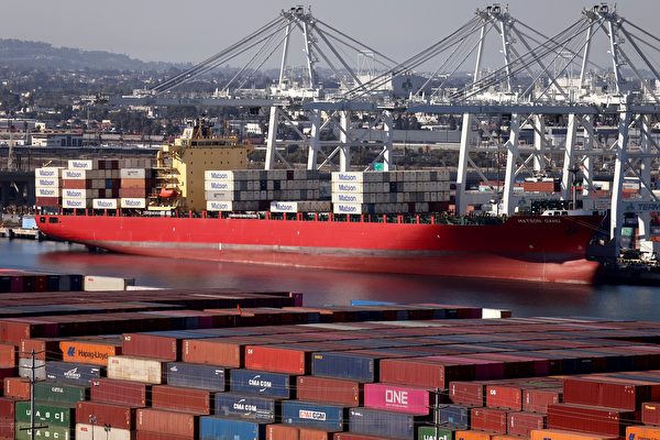 南加双港拥堵困境改善 美供应链压力仍巨大