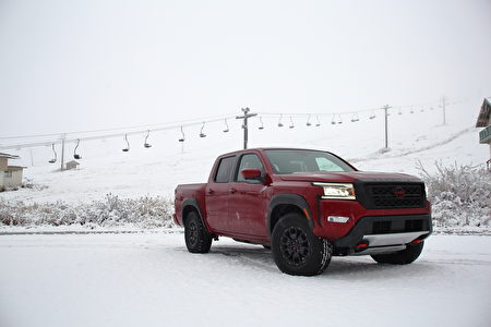 车评 集60年经验而成22 Nissan Frontier Pro 4x 大纪元