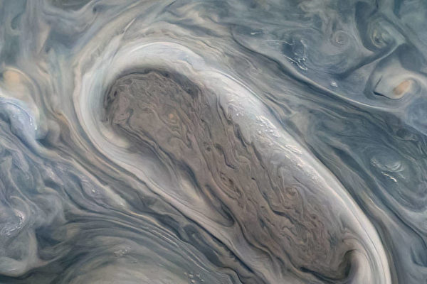 朱诺号 “聆听”木卫三 揭示木星炫目新图像