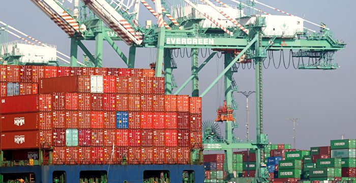 去年美国贸易逆差大幅收窄 尽管12月略有扩大