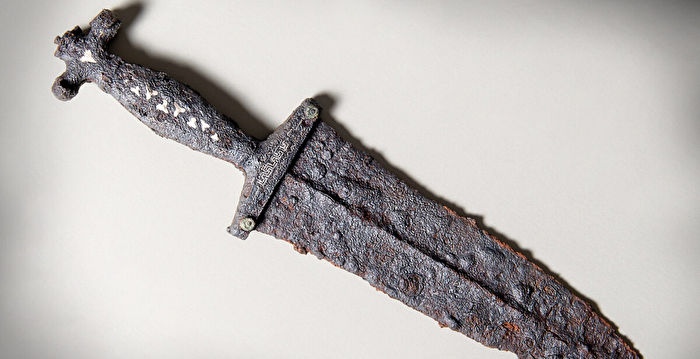 两千年前的罗马匕首惊现瑞士 或为战场遗物