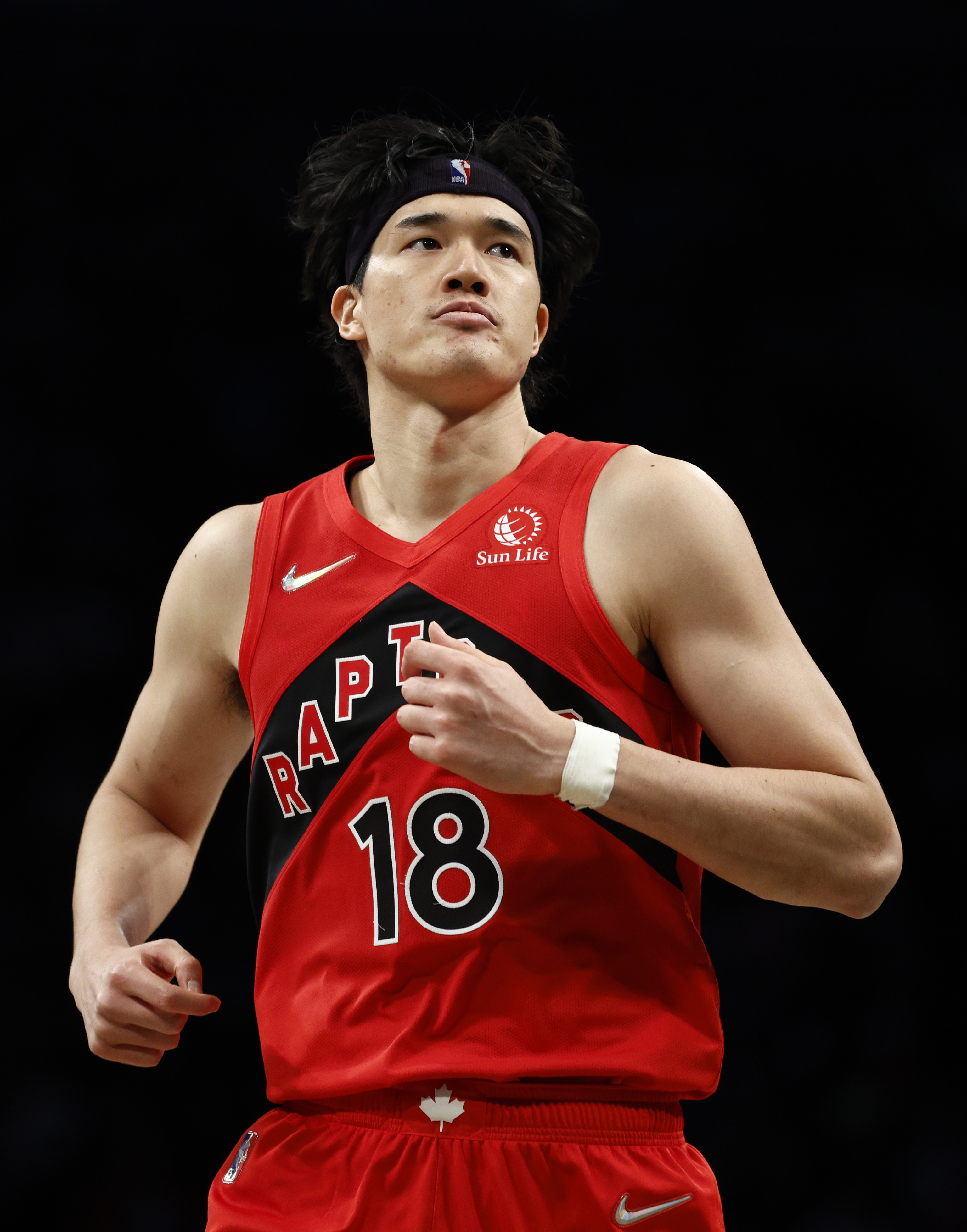 NBA渡边雄太大爆发26分13篮板创新猷| 大纪元