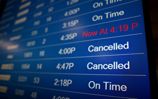 组图：疫情影响空中交通 美国取消近千航班