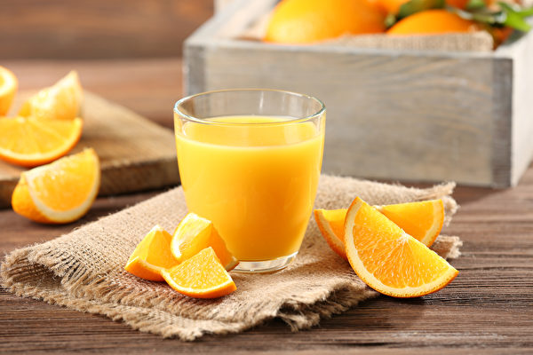 直接饮用柳丁汁的好处是身体比较好吸收养分。(Shutterstock)