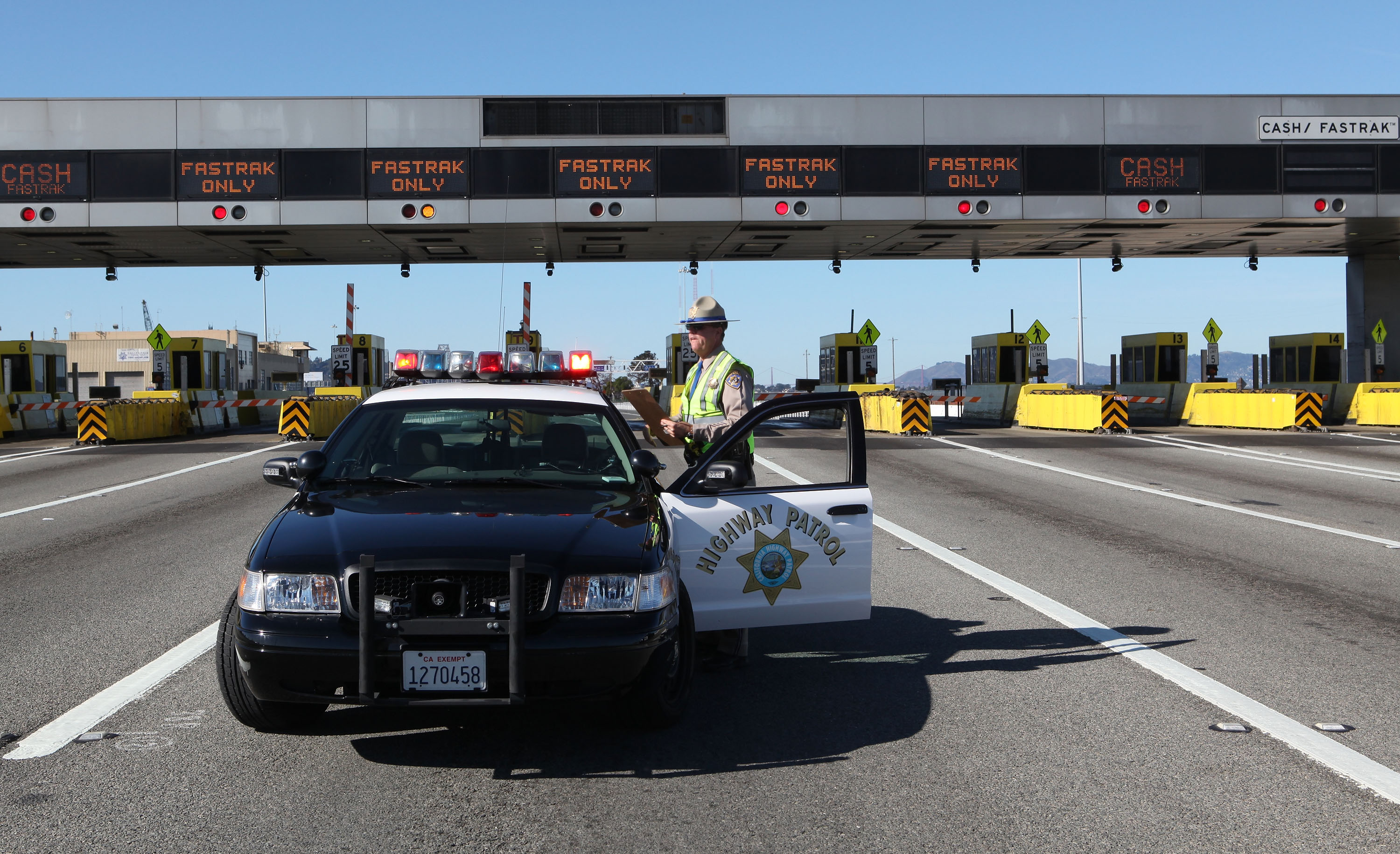 截止上周六 加州公路巡警逮捕近300名问题司机