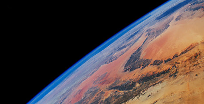从这个角度看 地球很像火星