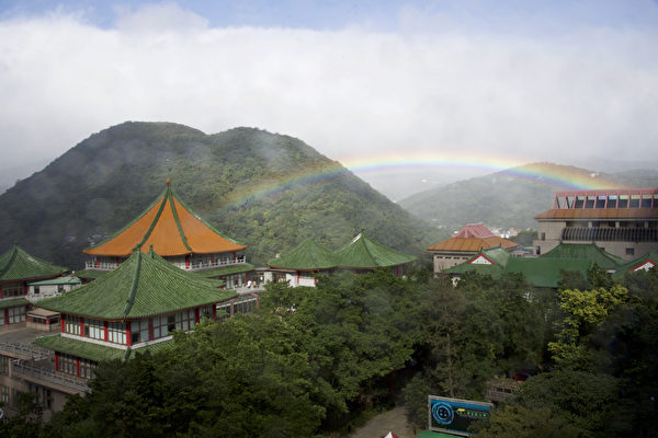 夏祷：彩虹护守的土地 为什么世界不能失去台湾