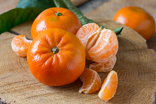 橘子怎么挑最好吃？酸橘子1招变甜| 挑橘子| 什么橘子甜| 酸橘子变甜| 大纪元