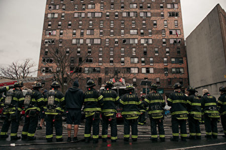 纽约公寓大火至少19死“每层都有受害者” | FDNY | 布朗克斯区| 大纪元