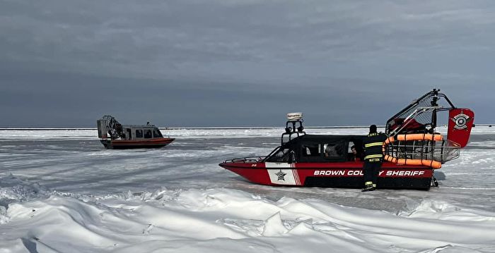 美密西根湖浮冰漂离岸边 冰上34人惊险获救