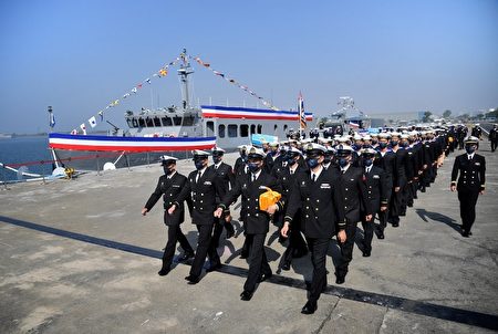 布雷中队成军蔡英文 让世界看见护台决心 布雷艇中队 海军 国军 大纪元