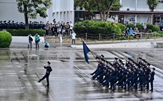 香港警隊大陸化 轉用中共式步操