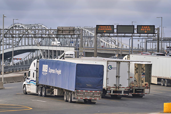 加国要跨境卡车司机接种 供应短缺恐致通胀