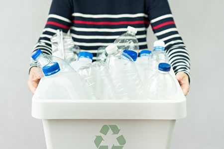 用糖制成的新型塑料：可回收和降解