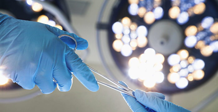 “手术室里全是钱”社媒浏览量超1.5亿