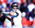 NFL传奇球星布雷迪宣布退休