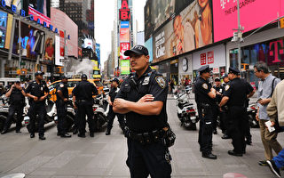 警察遭枪击 退休警官警告：纽约治安退到90年代