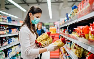 高通胀下 美国人正在改变饮食与购物习惯