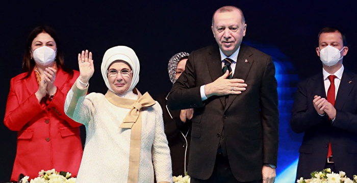 【疫情2.6】土耳其总统夫妇确诊