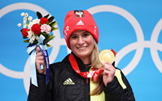 獲冬奧雪橇金牌德國女將：離境再評論中共