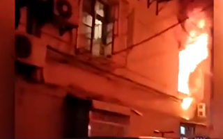 上海一民宅电池起火 造成3人死亡
