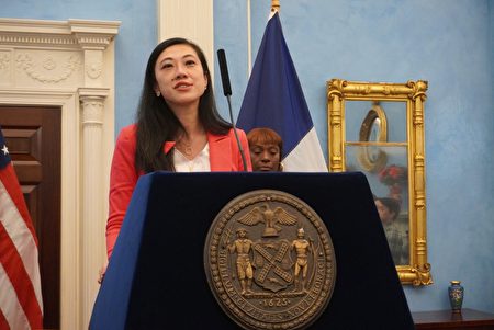 2022年2月8日，紐約市議員黃敏儀出席市長官邸新年慶祝活動。