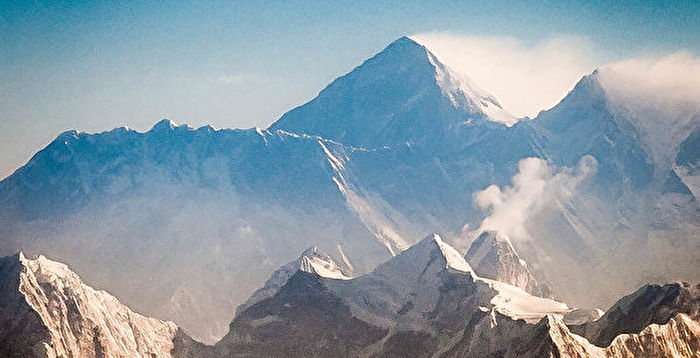 科学家发现史前超级山脉 长达八千公里