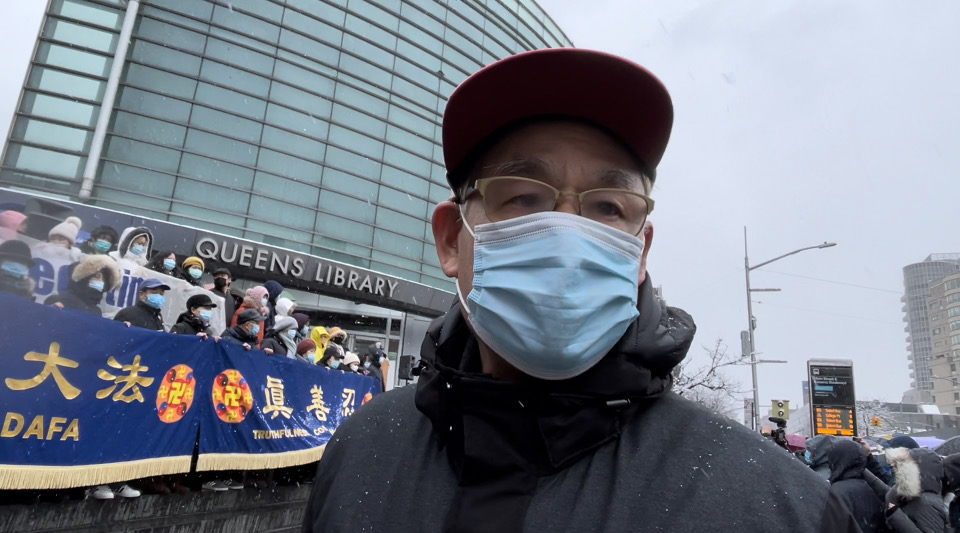 路人林Wiliam说,不仅要查办凶徒,还要将其递解出境。