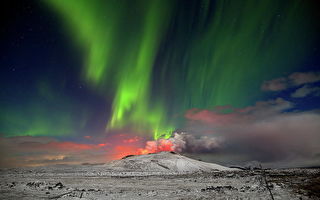 組圖：冰島火山上空舞動的美麗極光