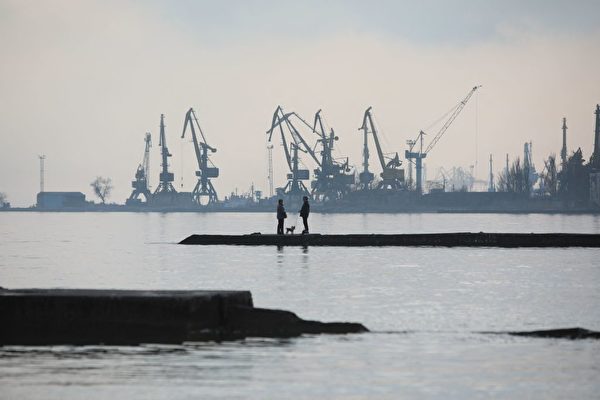 俄罗斯入侵乌克兰 至少两艘商船在黑海遭炮击