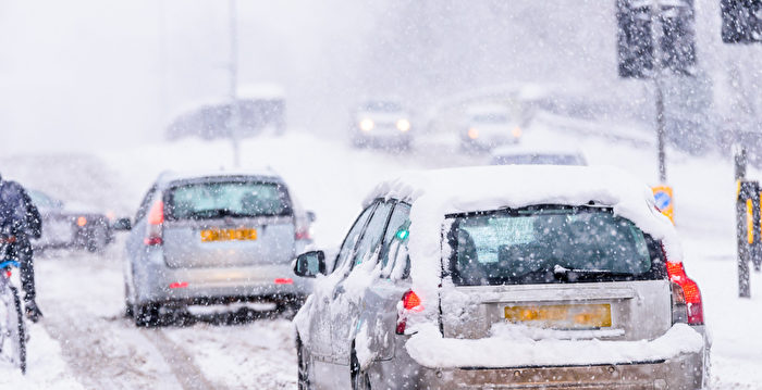 气旋炸弹袭击美东 部分地区降雪超过一英尺