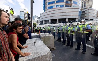 國會外抗議第17天 衝突再起 警方發出警告