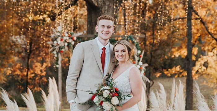 向聋哑公婆表尊重 新娘用手语说结婚誓词