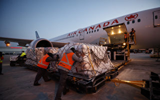 組圖：加拿大向烏克蘭提供一批醫療物資