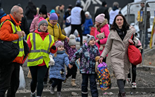 近两万乌克兰难民申请来英