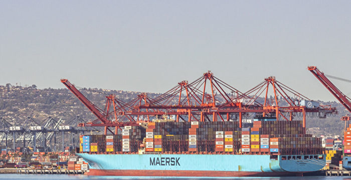 洛杉矶港对未来货物激增采取“观望”策略