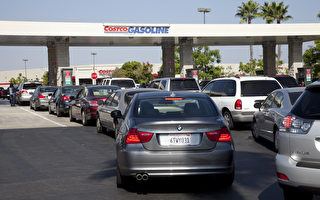 加州每位車主或最高領800美元油費補貼