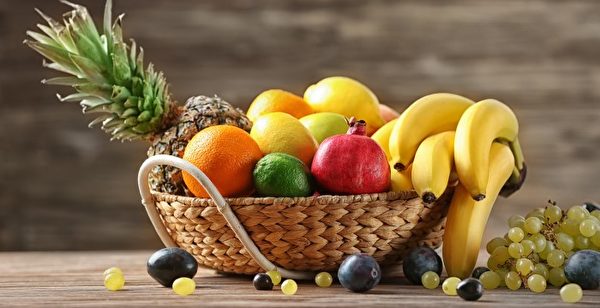 多吃水果一定健康吗？食用水果有7大迷思。(Shutterstock)