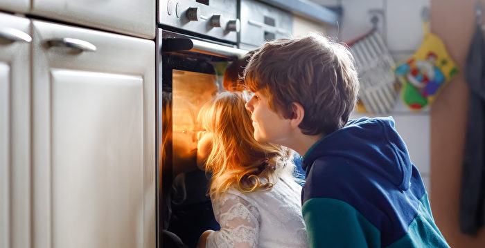 厨房安全不能轻忽 这6种东西千万别放进烤箱