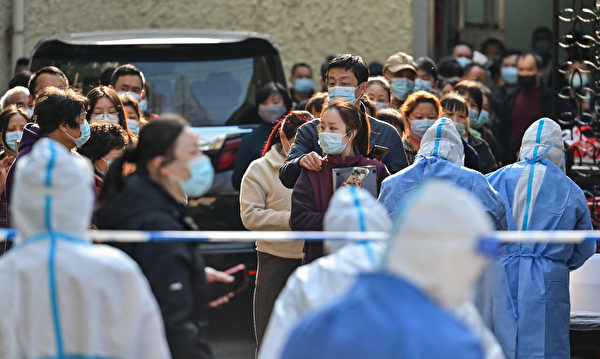 【一线采访】上海千余人在工地隔离 现交叉感染