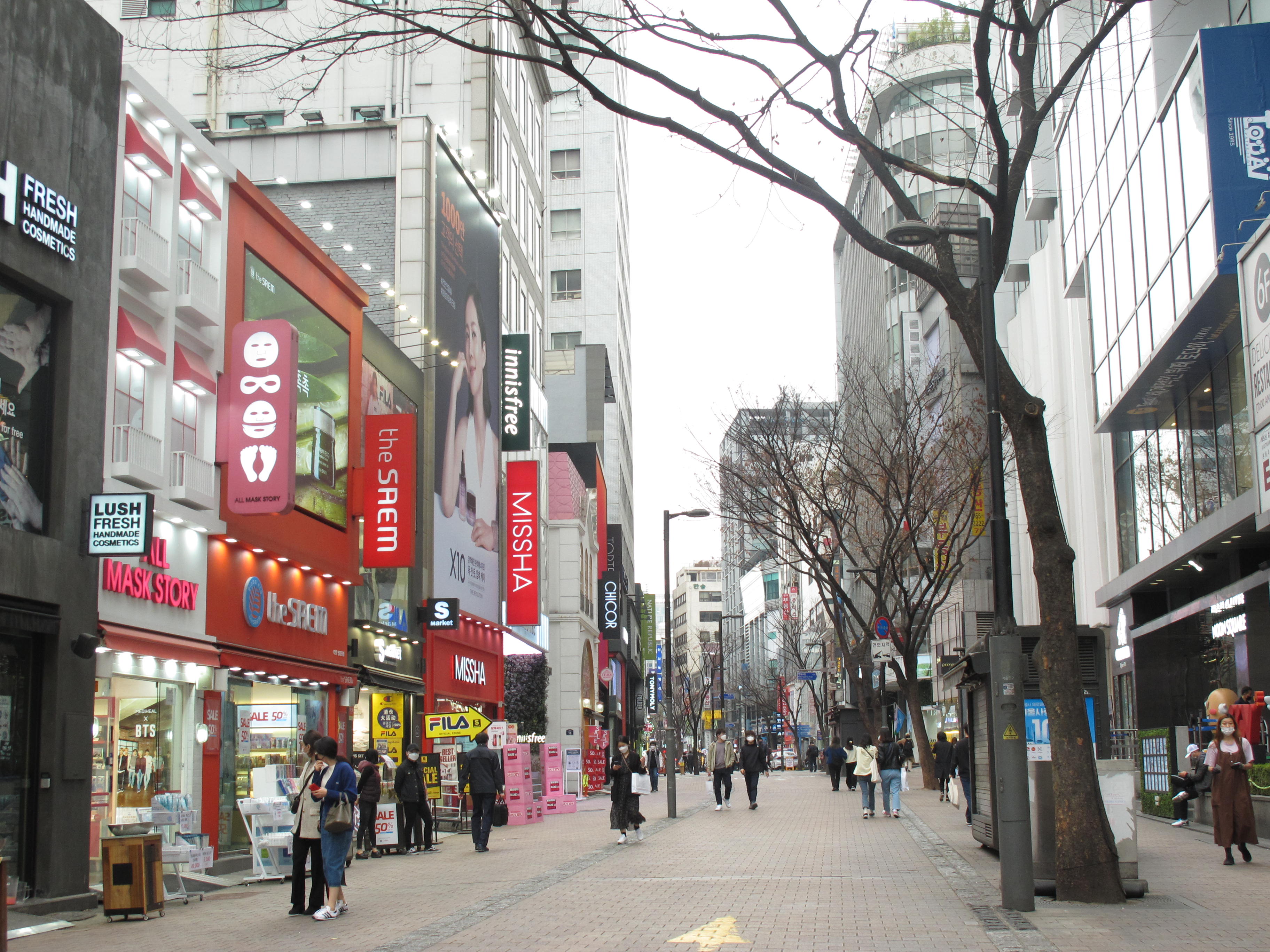 图为首尔明洞街景。(谢偕/大纪元)