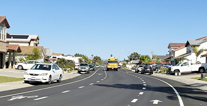 让位自行车圣地亚哥单车道双向行驶引争议 自行车道 双车道 无方向标志 大纪元