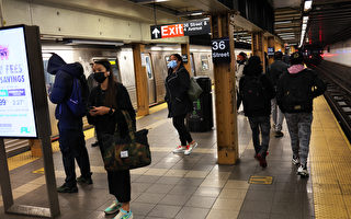 枪击事件后 纽约市长考虑地铁中安装金属探测器