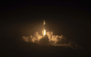 SpaceX成功为美军发射一颗情报卫星