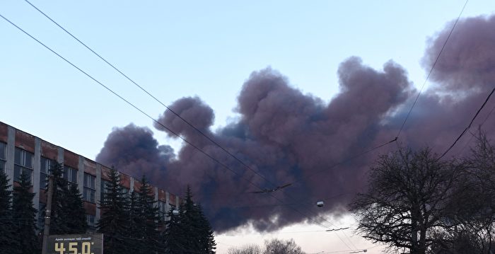 乌克兰利沃夫遭5枚导弹袭击 发生多起爆炸