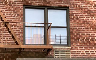 紐約市府敦促窗外安裝護欄 防止兒童跌落