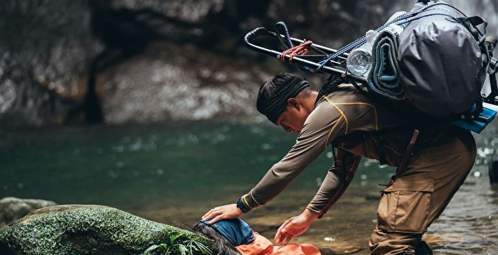 黄远《野蓟》身负“重”任 扮高山协作员