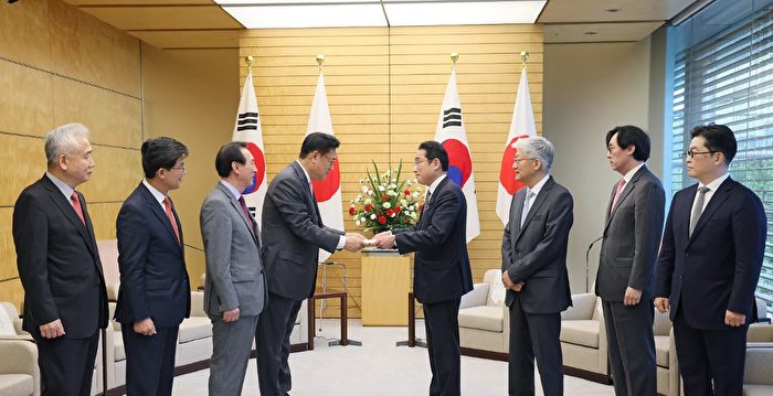 日首相会见韩国代表团：改善日韩关系刻不容缓