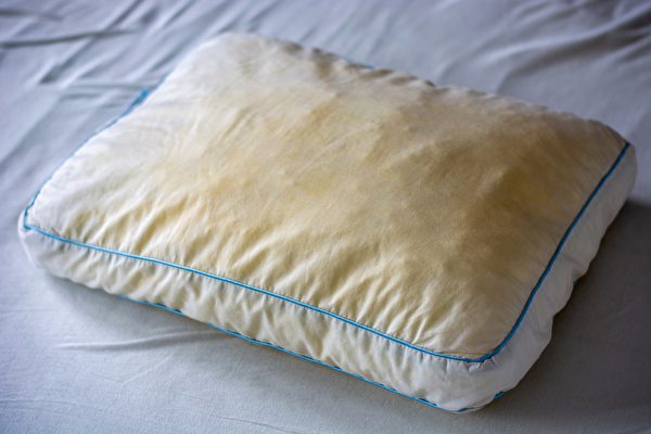 為什麼枕頭會變黃？ 應該如何清洗？