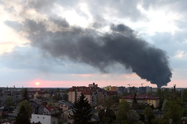 組圖：烏克蘭利沃夫遭俄軍空襲 變電站受損